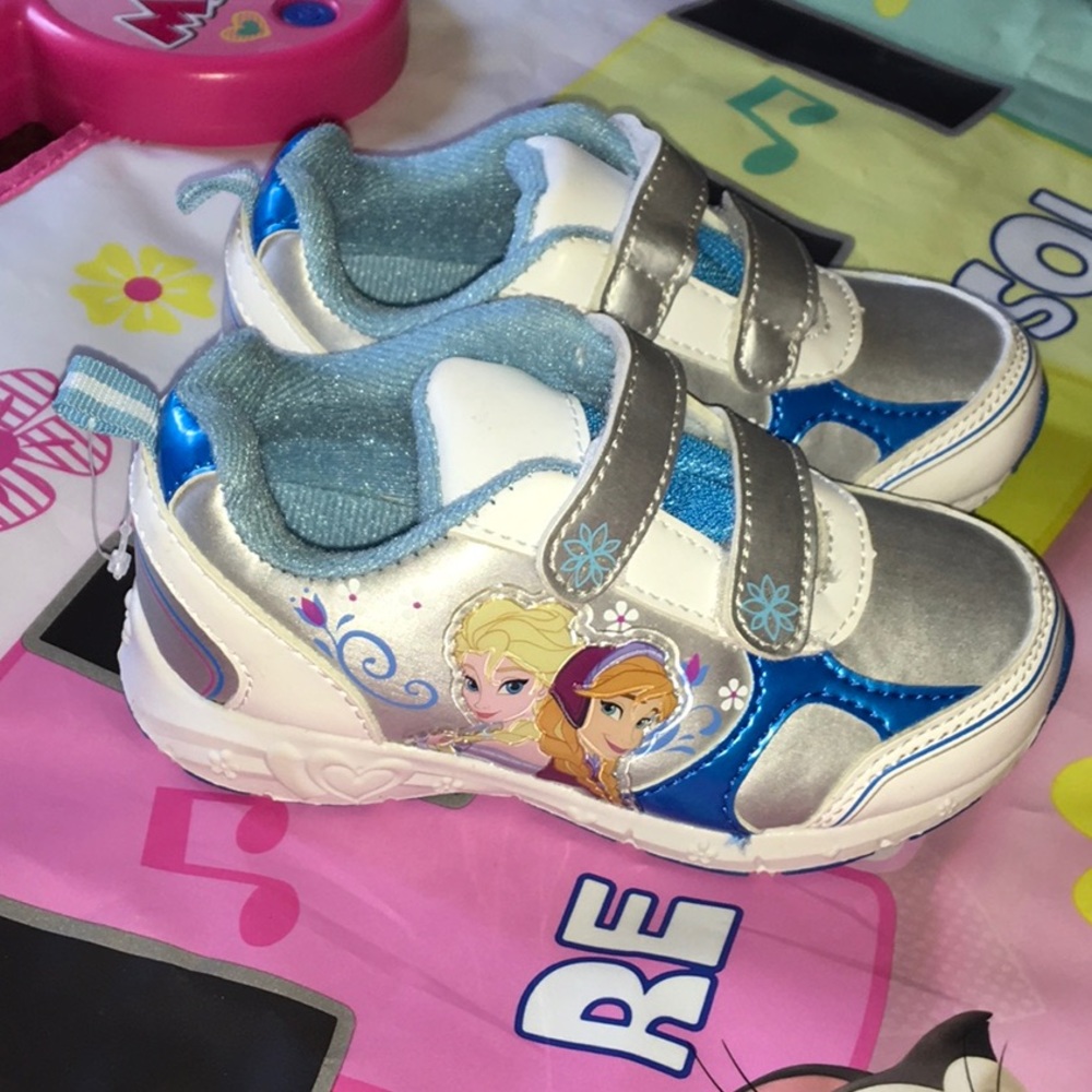 🆕 ❄️☃️ NWOT Disney Frozen Girls Tennis Shoes